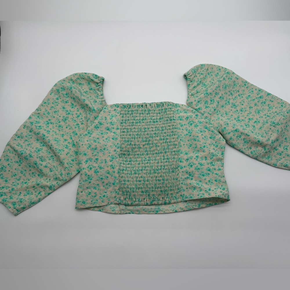 Levi's Women's Yvie Puff 3/4 Sleeve Cropped Blouse - Electric Green Floral NWT - Picture 10 of 11